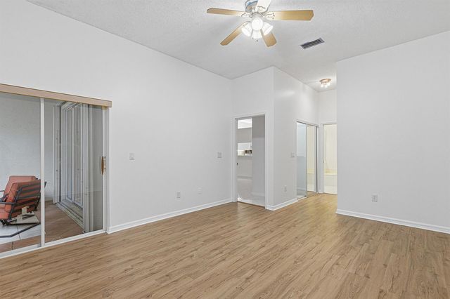 10168 LOMBARDY Drive 10168, Tamarac, FL 33321