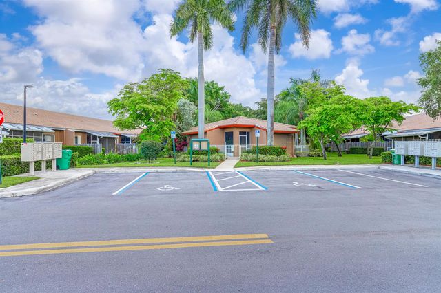 10168 LOMBARDY Drive 10168, Tamarac, FL 33321