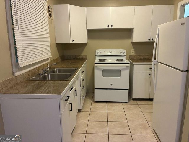 3188 Ward Drive SW, Atlanta, GA 30354
