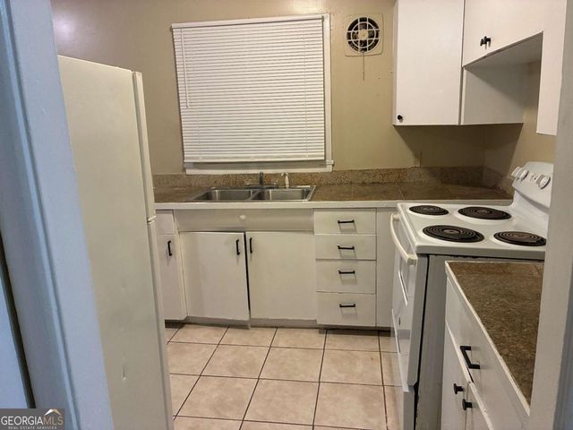 3188 Ward Drive SW, Atlanta, GA 30354