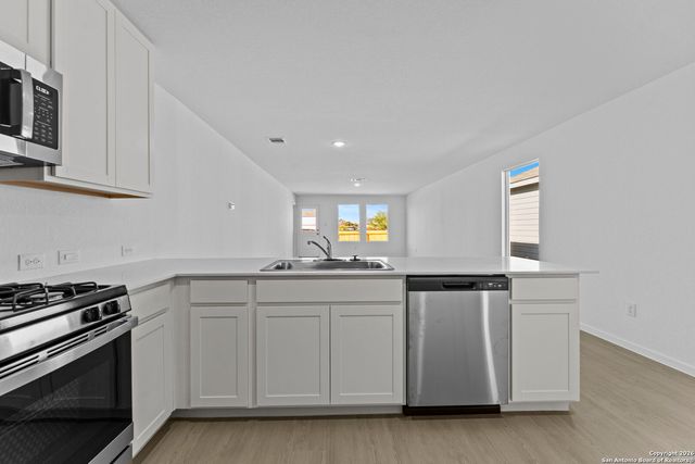 3832 Swift Fox Rd, New Braunfels, TX 78130