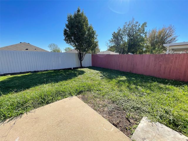 1253 Rosedale Springs Lane, Fort Worth, TX 76134