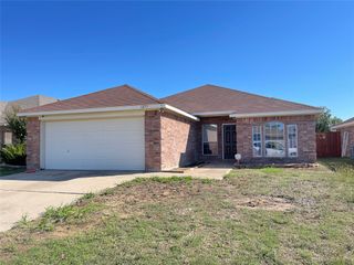 1253 Rosedale Springs Lane, Fort Worth, TX 76134