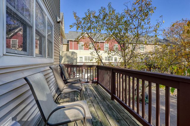 2407 16th Avenue S, Minneapolis, MN 55404