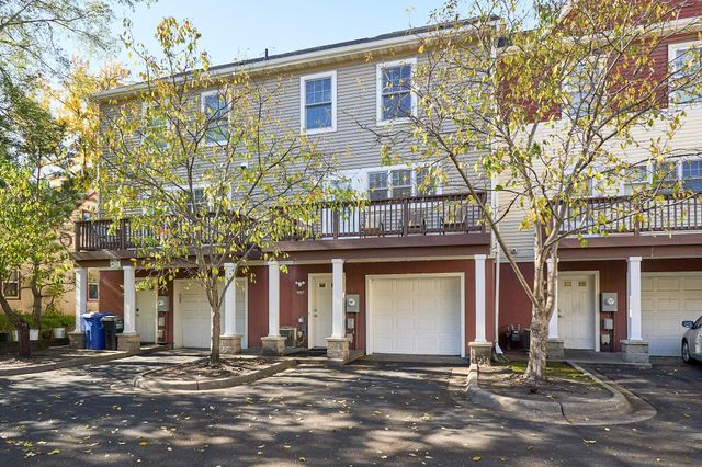 2407 16th Avenue S, Minneapolis, MN 55404