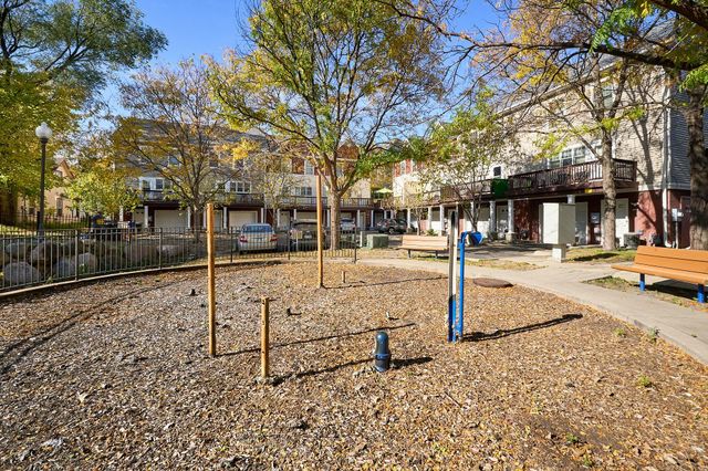 2407 16th Avenue S, Minneapolis, MN 55404