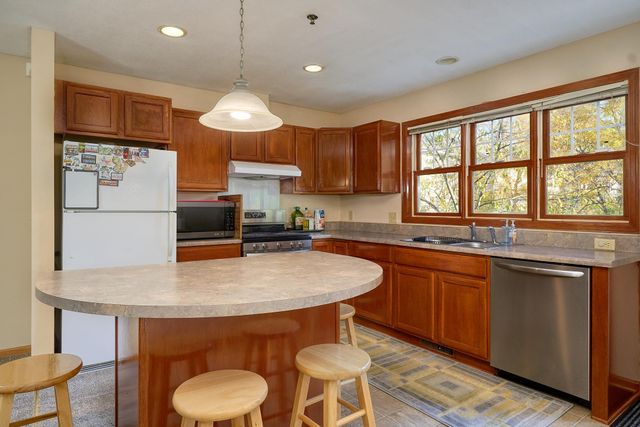 2407 16th Avenue S, Minneapolis, MN 55404