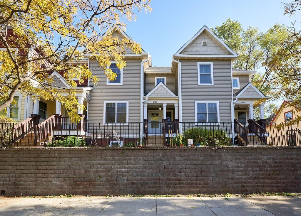 2407 16th Avenue S, Minneapolis, MN 55404