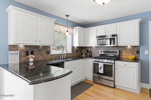 44 Whitney Road South, Saratoga Springs, NY 12866