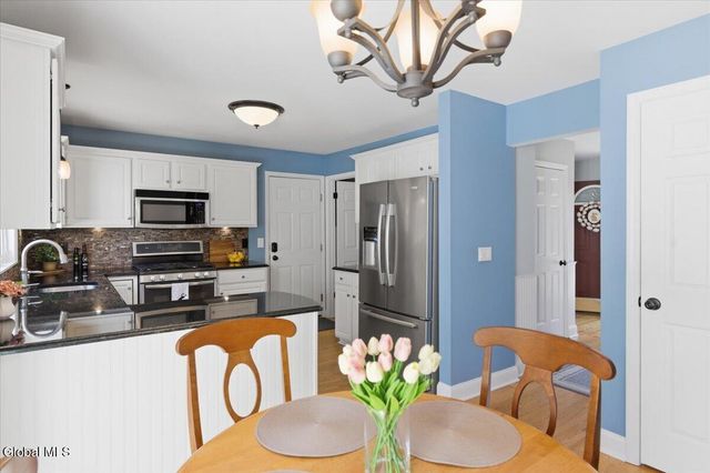 44 Whitney Road South, Saratoga Springs, NY 12866