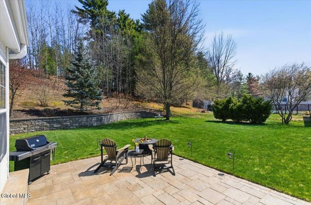 44 Whitney Road South, Saratoga Springs, NY 12866