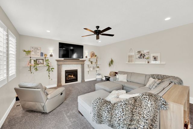 2842 W ROLLING CREEK WAY, South Jordan, UT 84095