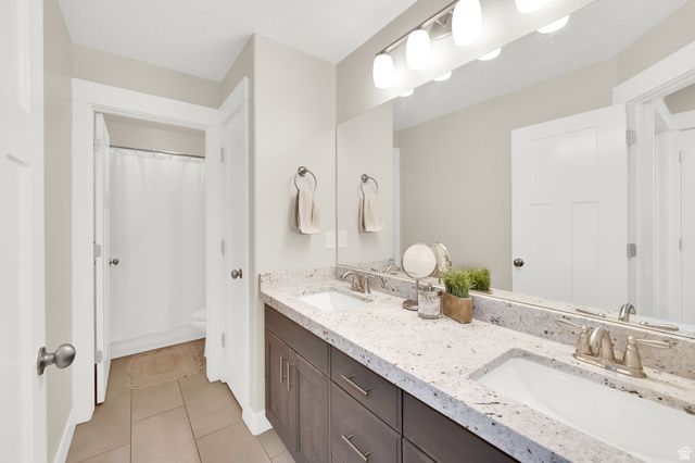 2842 W ROLLING CREEK WAY, South Jordan, UT 84095