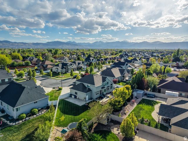 2842 W ROLLING CREEK WAY, South Jordan, UT 84095