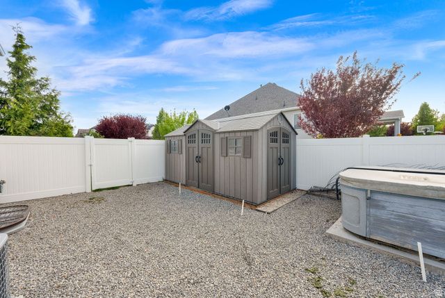 2842 W ROLLING CREEK WAY, South Jordan, UT 84095