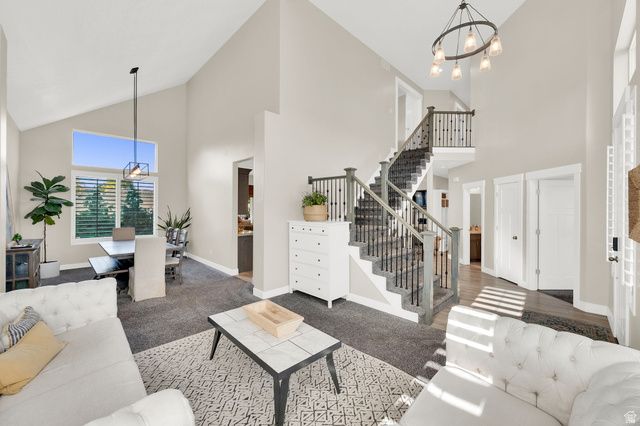 2842 W ROLLING CREEK WAY, South Jordan, UT 84095