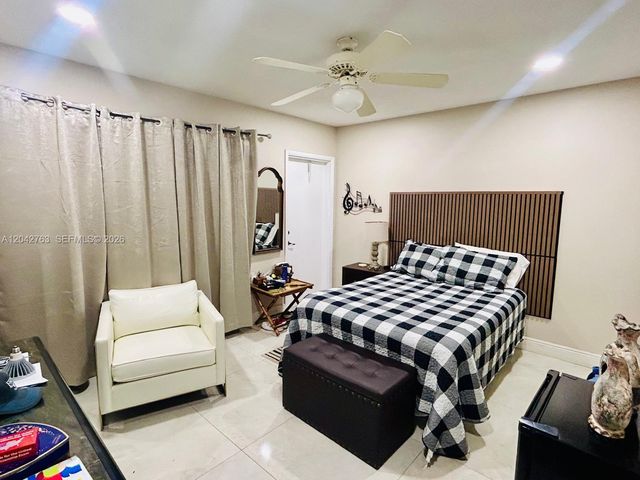 4100 Crystal Lake Dr 111 111, Deerfield Beach, FL 33064