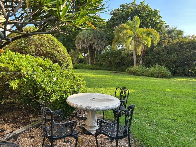 4100 Crystal Lake Dr 111 111, Deerfield Beach, FL 33064