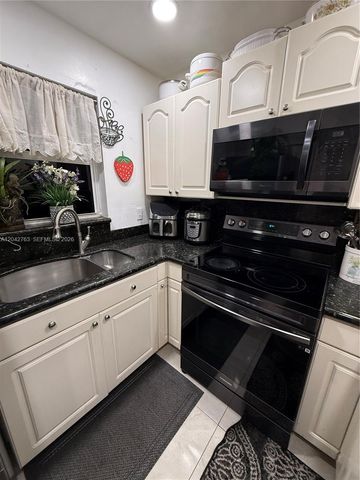 4100 Crystal Lake Dr 111 111, Deerfield Beach, FL 33064