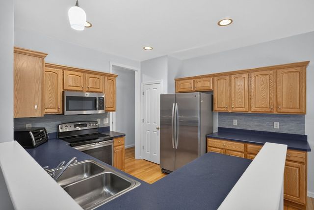 10 Great Pointe, Plymouth, MA 02360