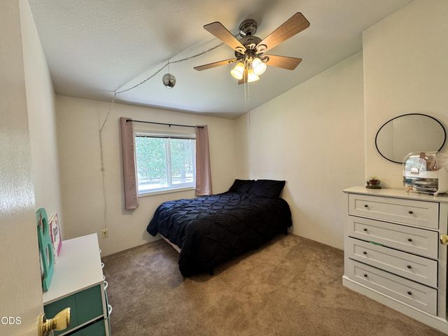 52606 Mete Road, La Pine, OR 97739