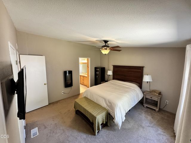 52606 Mete Road, La Pine, OR 97739