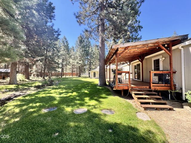 52606 Mete Road, La Pine, OR 97739