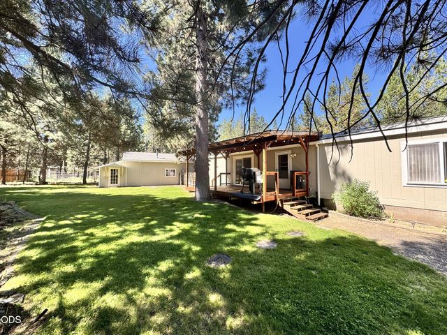 52606 Mete Road, La Pine, OR 97739