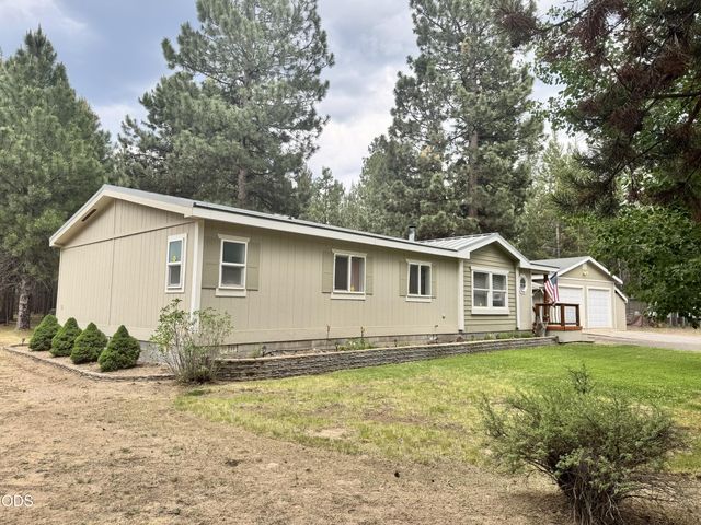 52606 Mete Road, La Pine, OR 97739