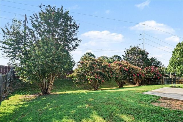 3210 Leprechaun Lane, Powder Springs, GA 30127