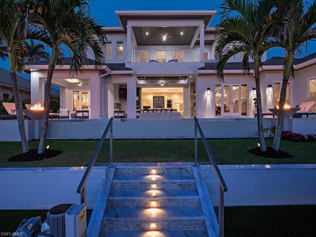 3801 CRAYTON RD, NAPLES, FL 34103 — photo 2