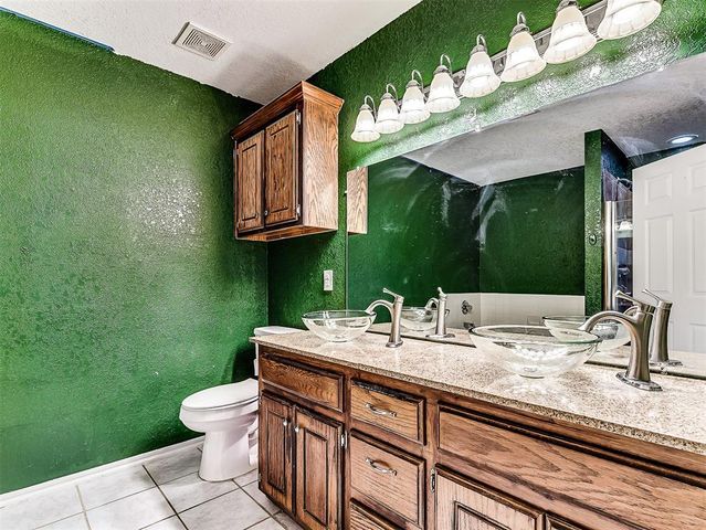 113 Kristin, Shawnee, OK 74804