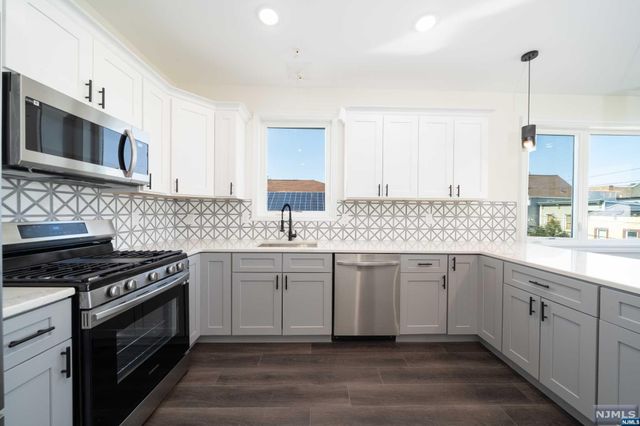 517 7th Street 3C, Union City, NJ 07087