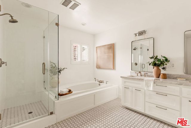 6350 W 80th Place, Los Angeles, CA 90045