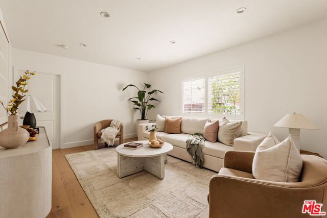 6350 W 80th Place, Los Angeles, CA 90045