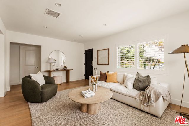 6350 W 80th Place, Los Angeles, CA 90045