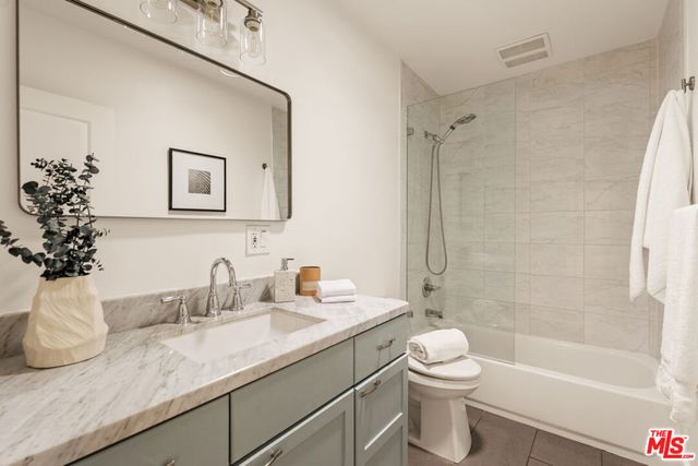 6350 W 80th Place, Los Angeles, CA 90045