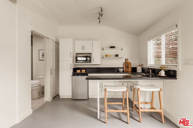 6350 W 80th Place, Los Angeles, CA 90045