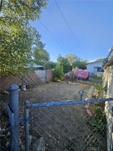 814 E E Street, Ontario, CA 91764