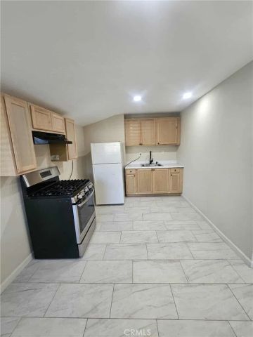 814 E E Street, Ontario, CA 91764