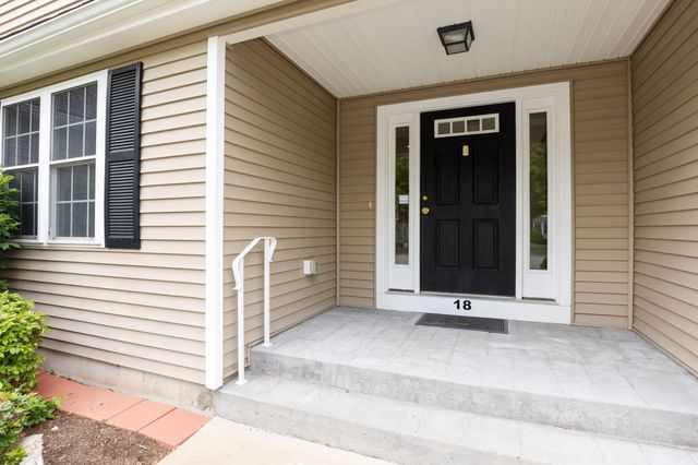 18 Captain Carlson Way 18, West Bridgewater, MA 02379