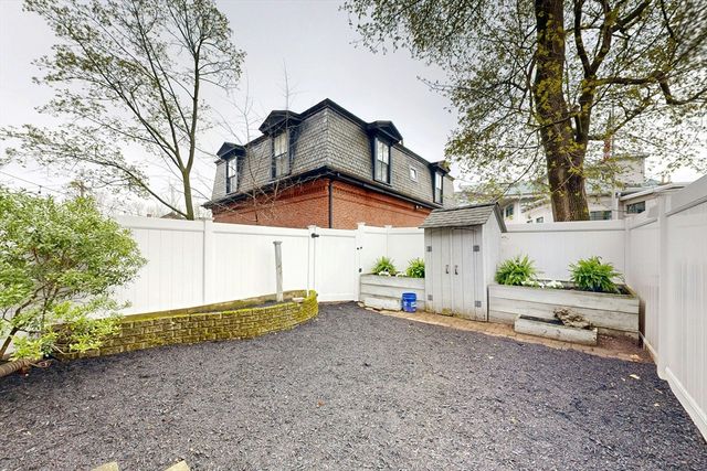 25 Fort 1, Boston, MA 02119