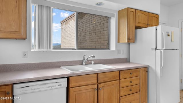 2776 W Frontage Rd, Amado, AZ 85645