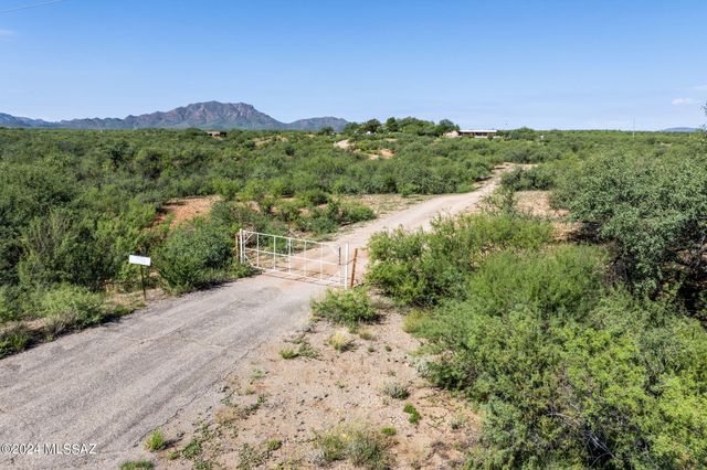 2776 W Frontage Rd, Amado, AZ 85645