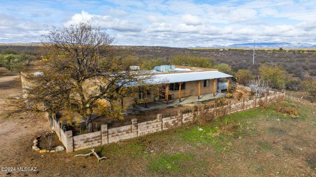 2776 W Frontage Rd, Amado, AZ 85645