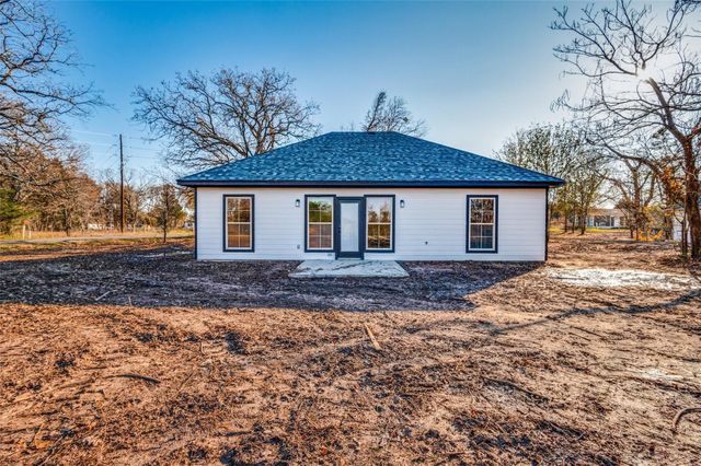 420 Kelly Lane, Seven Points, TX 75143