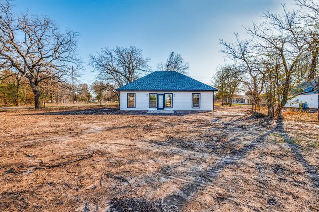 420 Kelly Lane, Seven Points, TX 75143