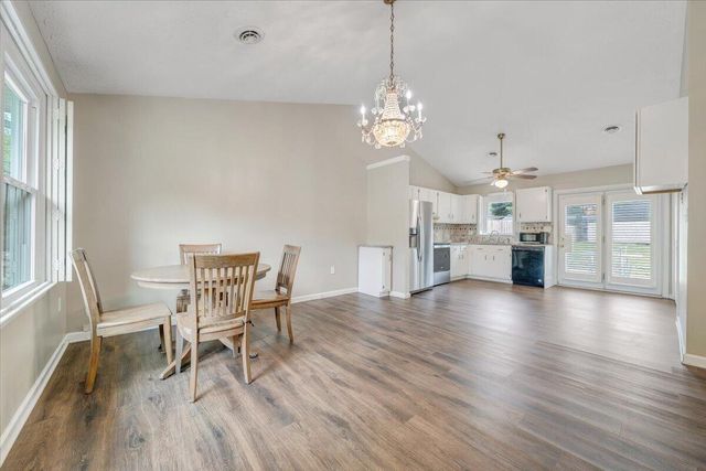1333 Thomason RD, Roanoke, VA 24014