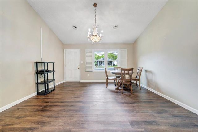 1333 Thomason RD, Roanoke, VA 24014