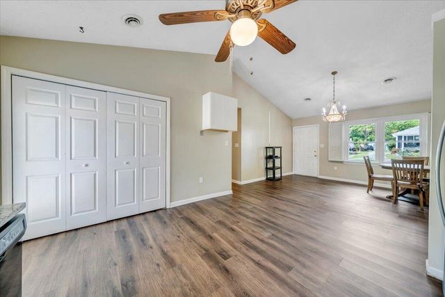 1333 Thomason RD, Roanoke, VA 24014